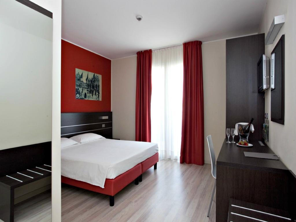 Hotel Vienna Lido di Jesolo Kültér fotó
