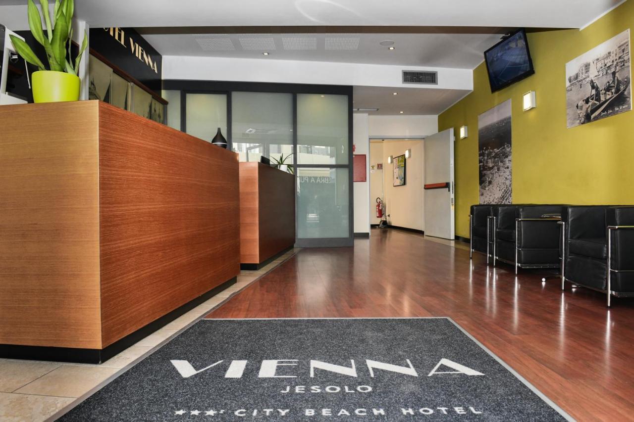 Hotel Vienna Lido di Jesolo Kültér fotó