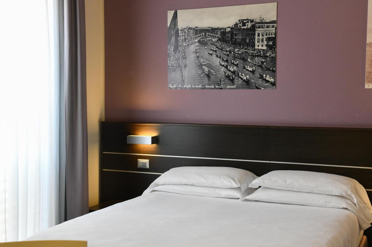 Hotel Vienna Lido di Jesolo Kültér fotó