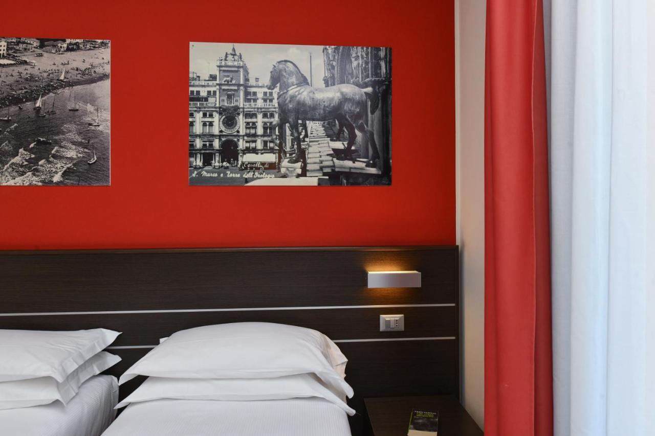 Hotel Vienna Lido di Jesolo Kültér fotó